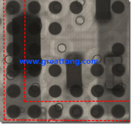 BGA錫球尺寸小于0.4mm，采用降低BGA內(nèi)圍襲球的錫膏量所得到X-Ray，稍微留意一下可以發(fā)現(xiàn)最外圈的錫量(圓的直徑)比其他內(nèi)圍的錫球上的錫量來得多一點(diǎn)點(diǎn)。也就是外圈的黑色圓形直徑比內(nèi)圈的圓形來得大一點(diǎn)點(diǎn)。