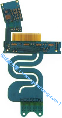 針對需要大幅撓曲應(yīng)用的特殊結(jié)構(gòu)造型，F(xiàn)PCB可進行彈性雷射裁型，讓FPCB材料的撓曲能力更佳。