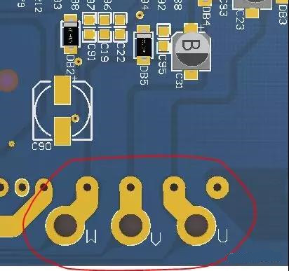PCB設(shè)計不僅可以將PCB實現(xiàn)為即插即用的插件，而且可以增加焊料的厚度以達(dá)到過大電流的目的。